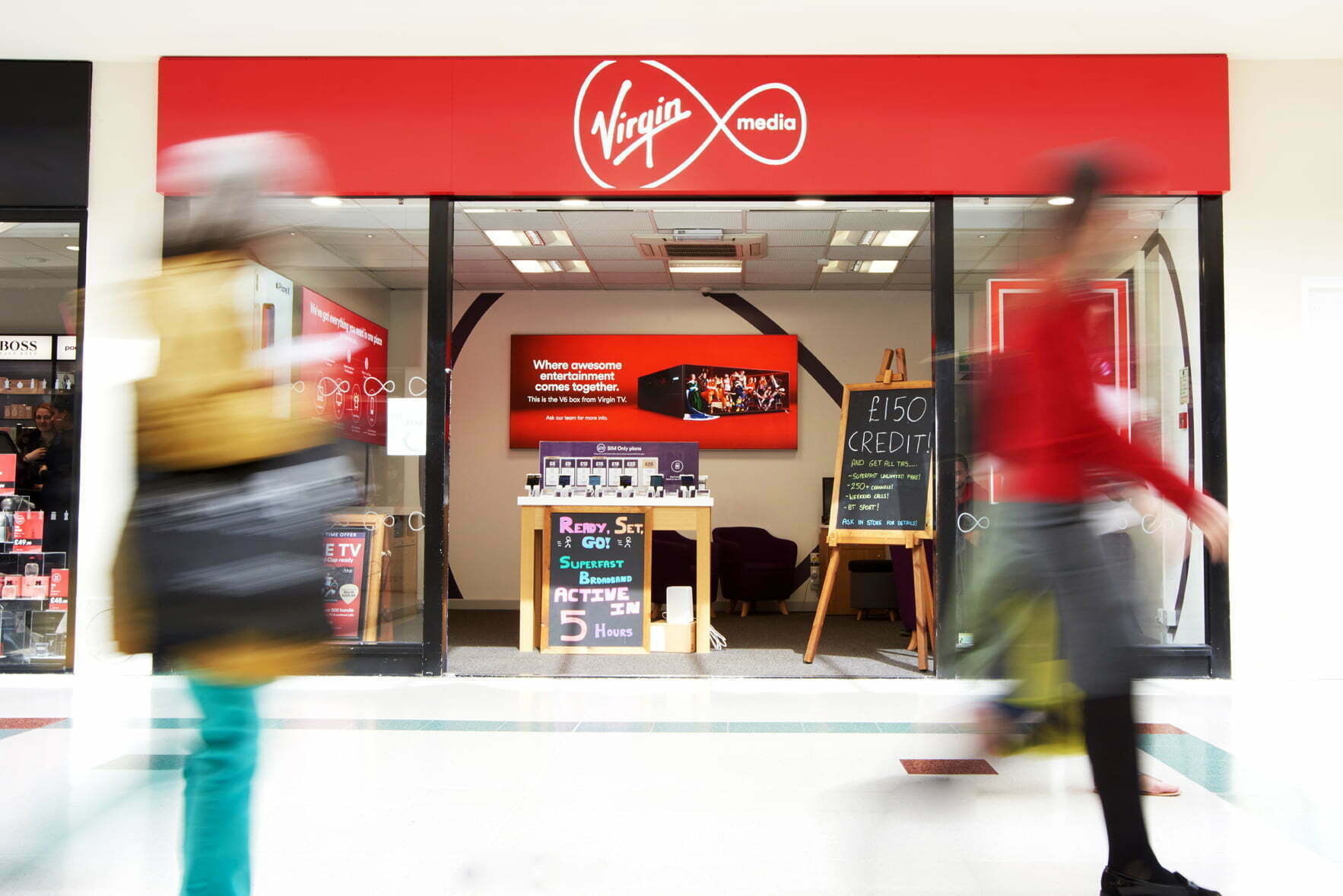 Photographer in Newcastle shoots Virgin Media Stores